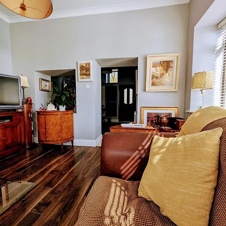 Laurel Holiday home *